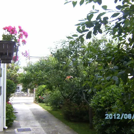 Mira Apartment *
