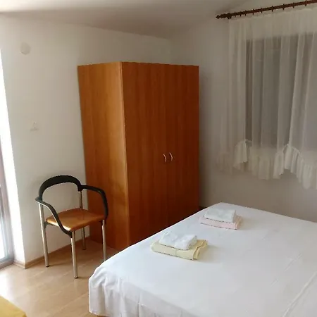 Apartment Mira