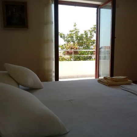 Mira * Zadar